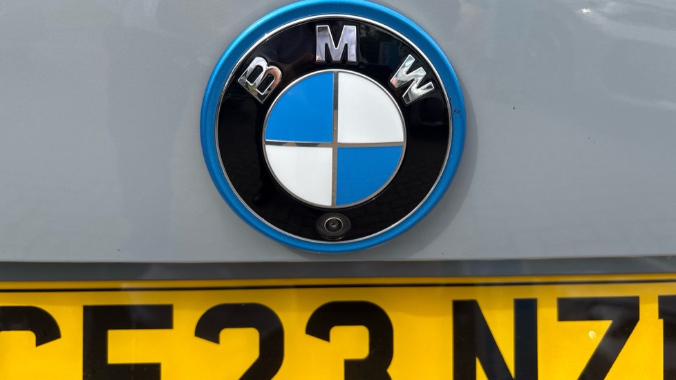 BMW i4 400kW M50 83.9kWh 5dr Auto Electric Hatchback - Image 36