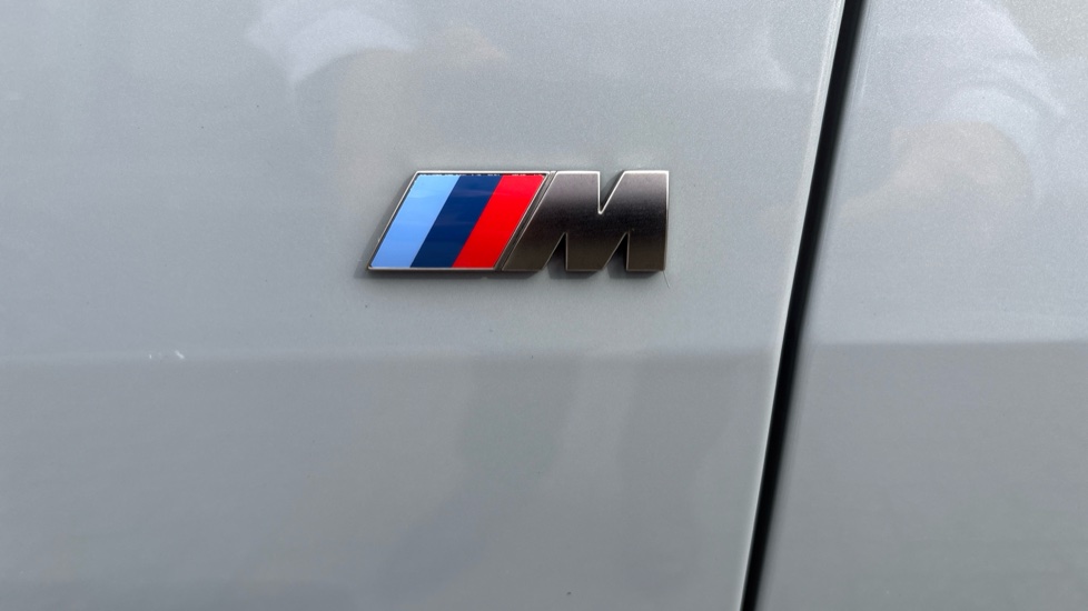 BMW i4 400kW M50 83.9kWh 5dr Auto Electric Hatchback - Image 38