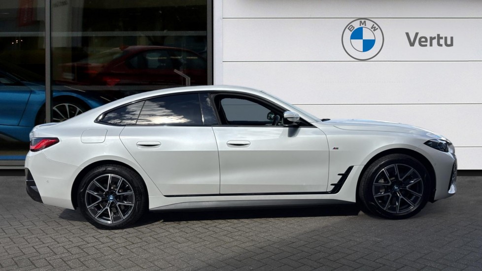 BMW i4 250kW eDrive40 M Sport 83.9kWh 5dr Auto Electric Hatchback - Image 3