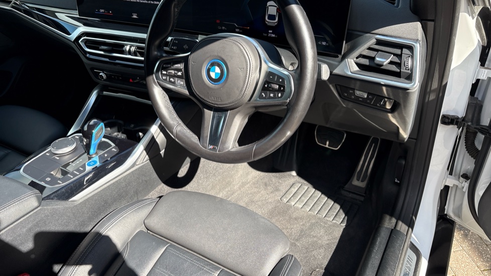 BMW i4 250kW eDrive40 M Sport 83.9kWh 5dr Auto Electric Hatchback - Image 6