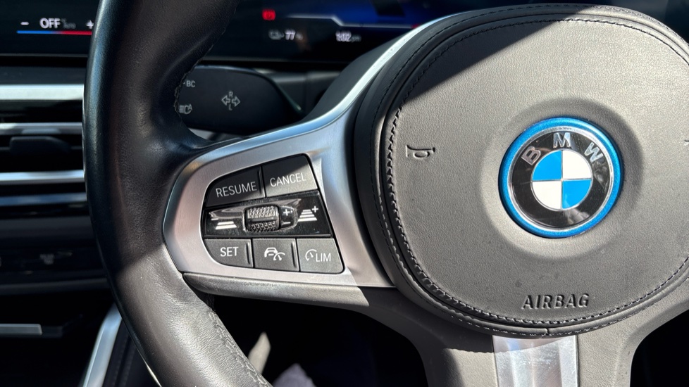 BMW i4 250kW eDrive40 M Sport 83.9kWh 5dr Auto Electric Hatchback - Image 17