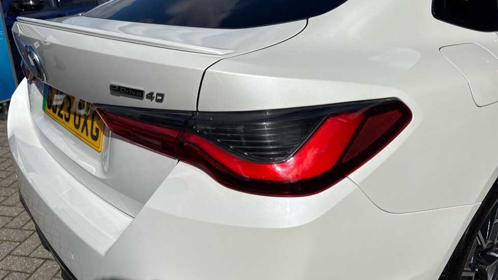 BMW i4 250kW eDrive40 M Sport 83.9kWh 5dr Auto Electric Hatchback - Image 21