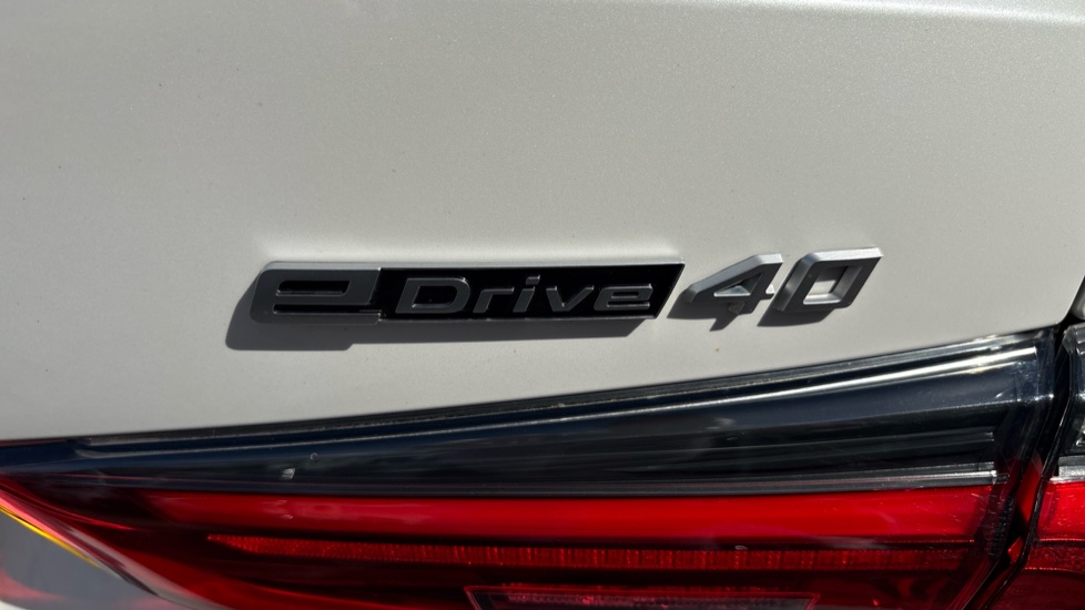 BMW i4 250kW eDrive40 M Sport 83.9kWh 5dr Auto Electric Hatchback - Image 40