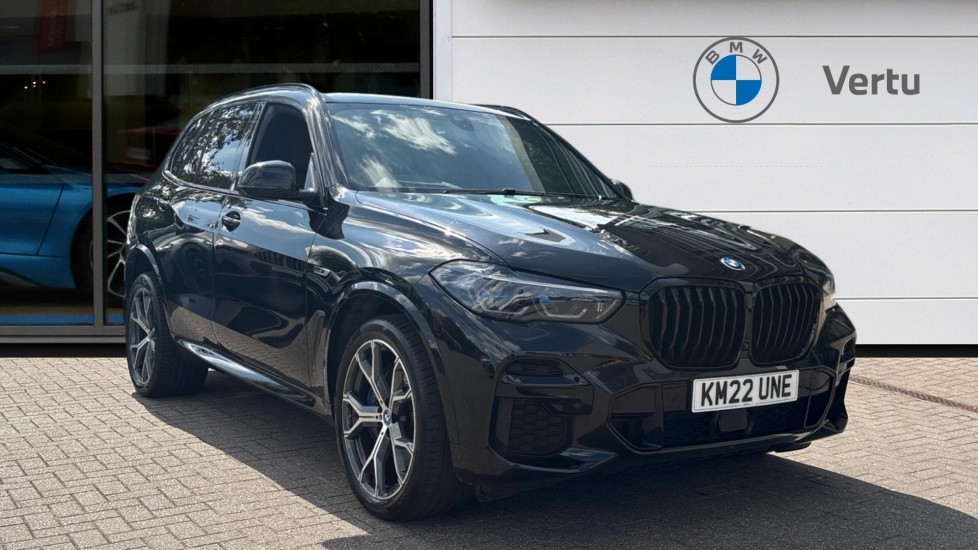 BMW X5 xDrive45e M Sport 5dr Auto Estate - Image 1