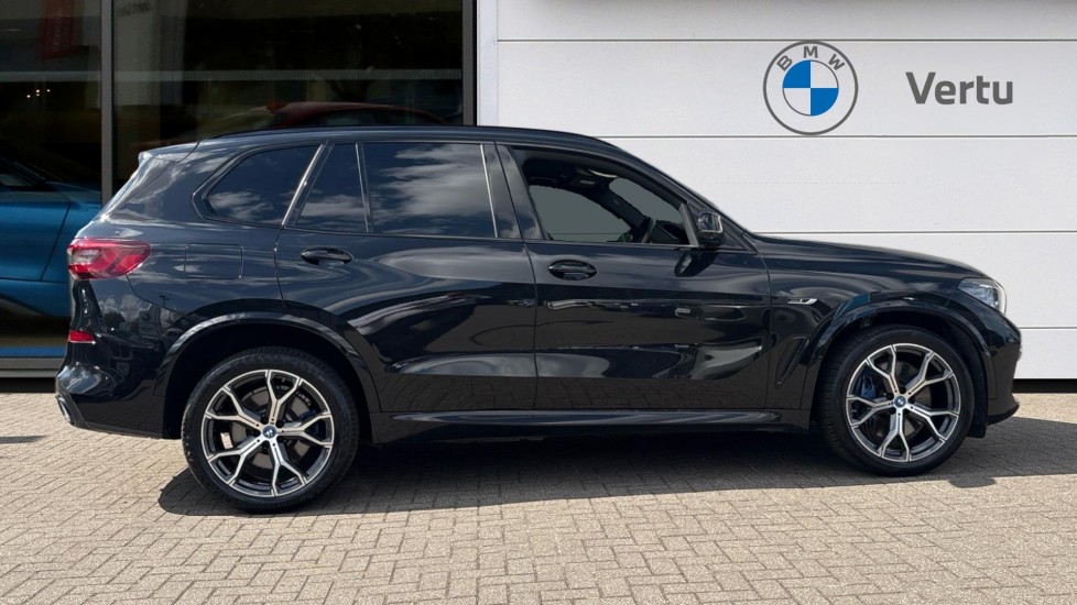 BMW X5 xDrive45e M Sport 5dr Auto Estate - Image 3