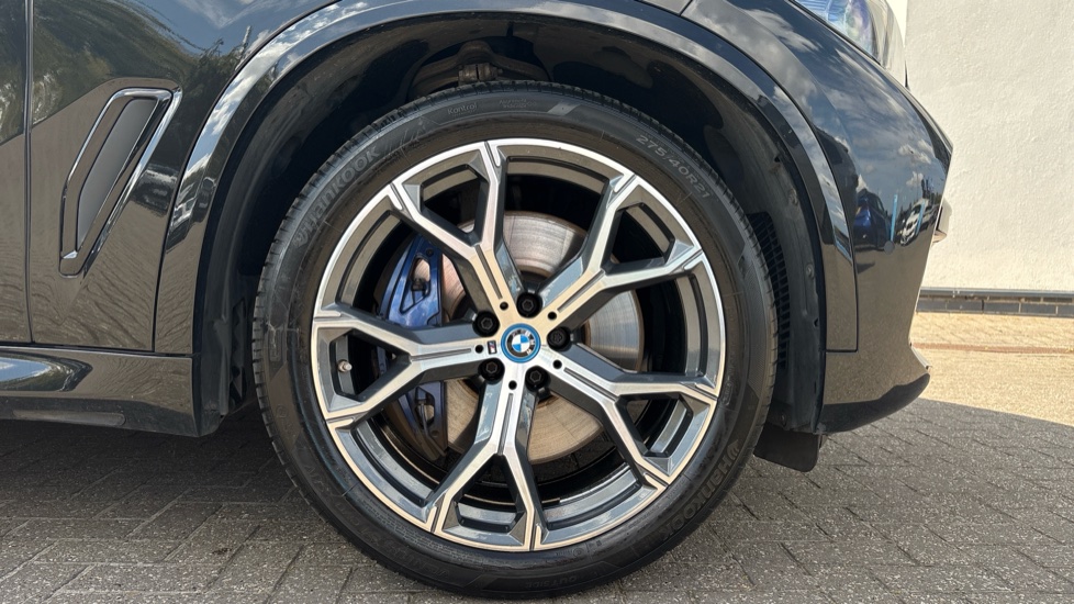 BMW X5 xDrive45e M Sport 5dr Auto Estate - Image 14
