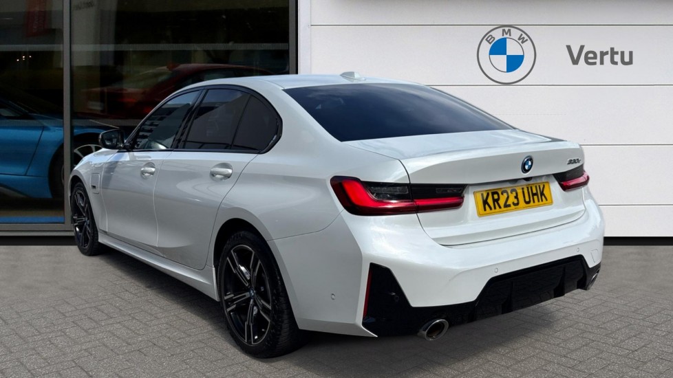 BMW 3 Series 330e M Sport 4dr Step Auto Saloon - Image 2