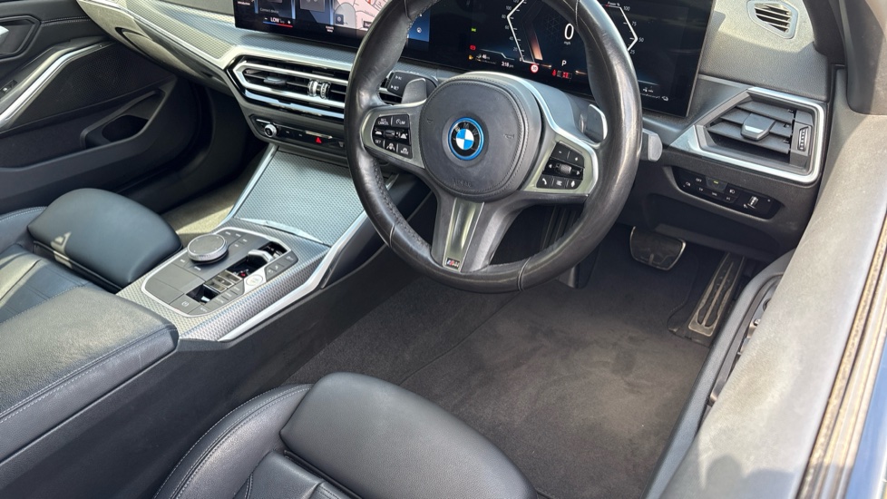 BMW 3 Series 330e M Sport 4dr Step Auto Saloon - Image 6