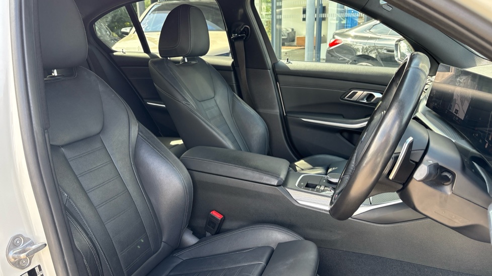 BMW 3 Series 330e M Sport 4dr Step Auto Saloon - Image 11