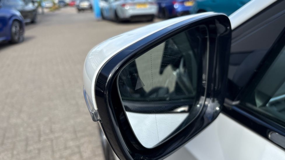 BMW 3 Series 330e M Sport 4dr Step Auto Saloon - Image 34