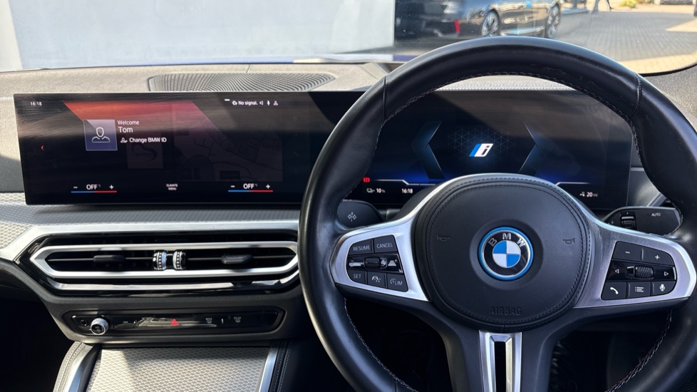BMW i4 400kW M50 83.9kWh 5dr Auto Electric Hatchback - Image 4