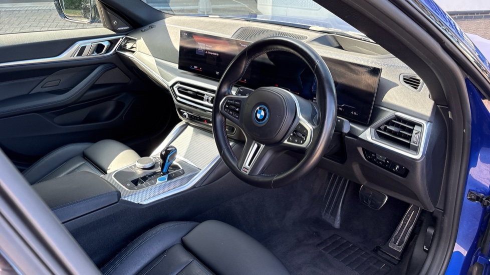 BMW i4 400kW M50 83.9kWh 5dr Auto Electric Hatchback - Image 7