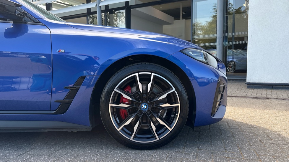 BMW i4 400kW M50 83.9kWh 5dr Auto Electric Hatchback - Image 14