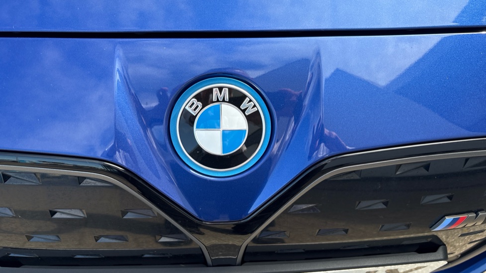 BMW i4 400kW M50 83.9kWh 5dr Auto Electric Hatchback - Image 31