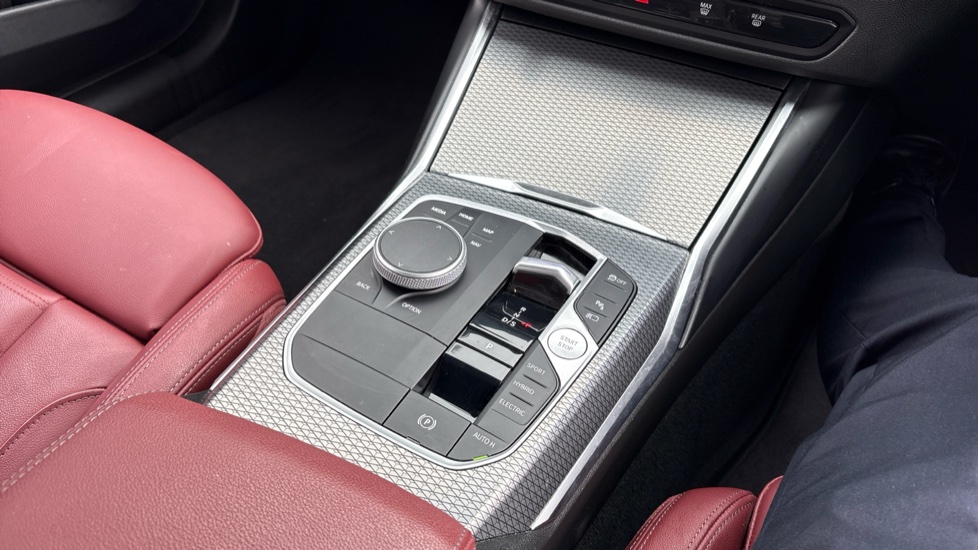 BMW 3 Series 330e M Sport 4dr Step Auto Saloon - Image 10