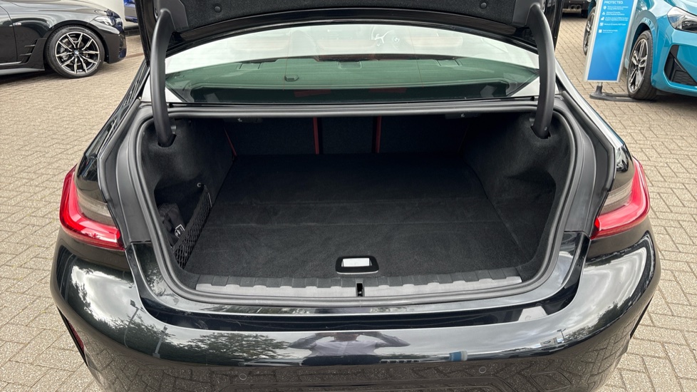 BMW 3 Series 330e M Sport 4dr Step Auto Saloon - Image 13