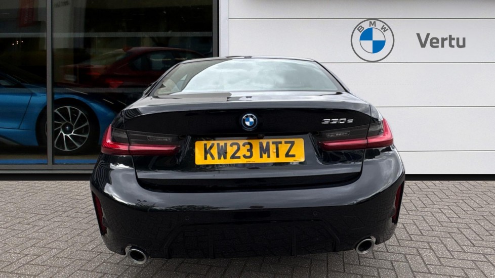 BMW 3 Series 330e M Sport 4dr Step Auto Saloon - Image 15