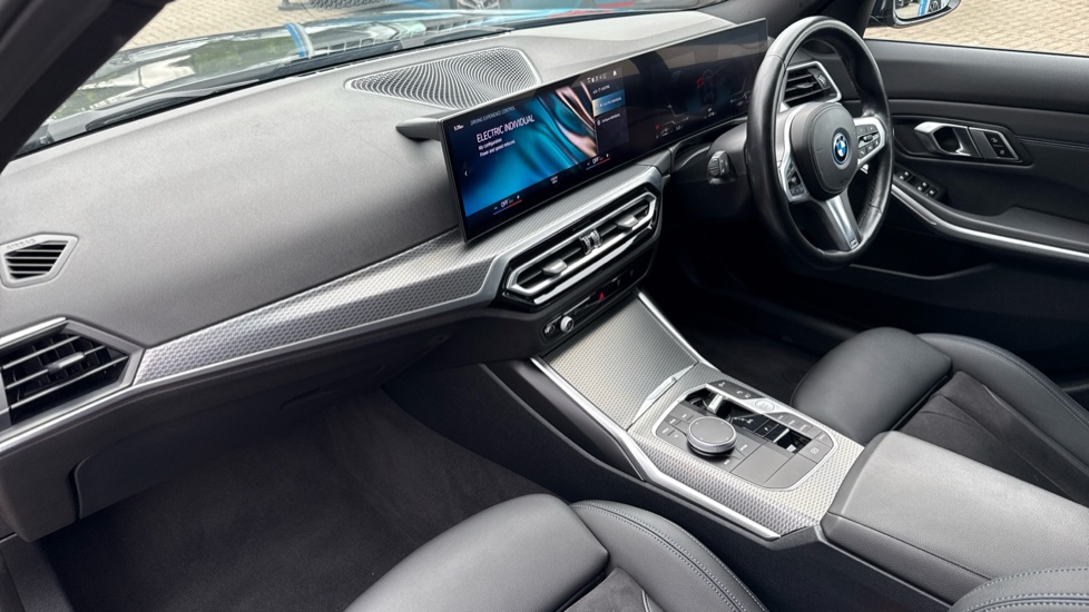 BMW 3 Series 330e xDrive M Sport 5dr Step Auto Estate - Image 7