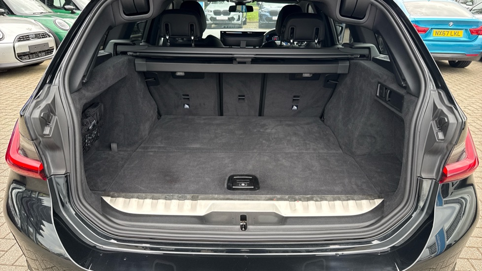 BMW 3 Series 330e xDrive M Sport 5dr Step Auto Estate - Image 13