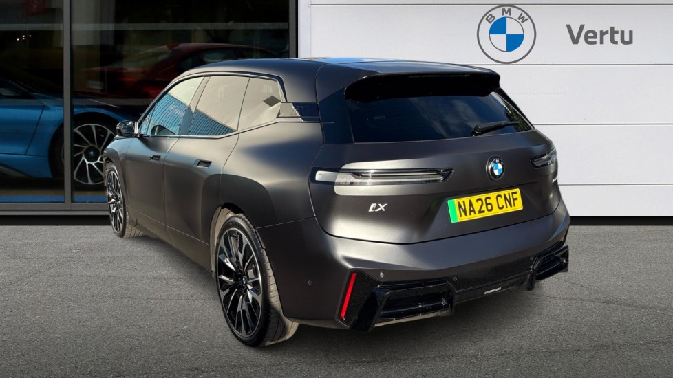 BMW iX 300kW xDrive45 Sport 101kWh 5dr Auto [Skylounge] Electric Estate - Image 2