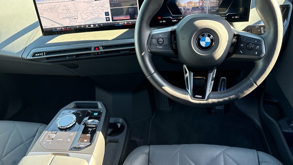 BMW iX 300kW xDrive45 Sport 101kWh 5dr Auto [Skylounge] Electric Estate - Image 4