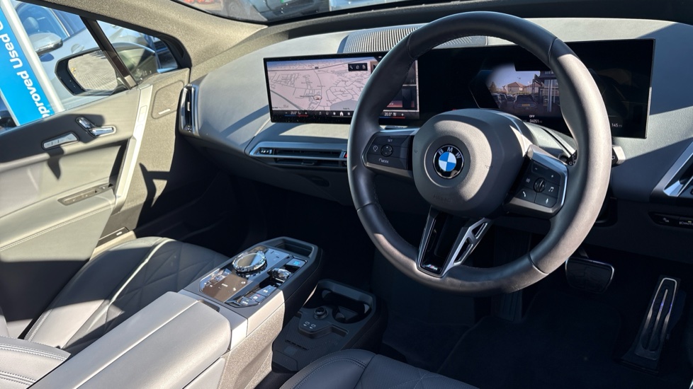 BMW iX 300kW xDrive45 Sport 101kWh 5dr Auto [Skylounge] Electric Estate - Image 6
