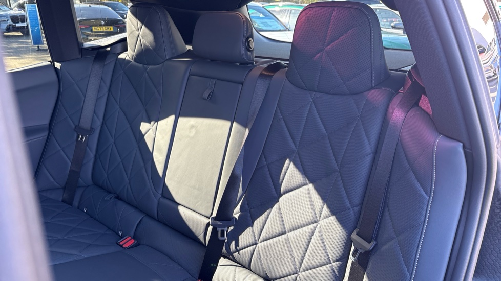 BMW iX 300kW xDrive45 Sport 101kWh 5dr Auto [Skylounge] Electric Estate - Image 12