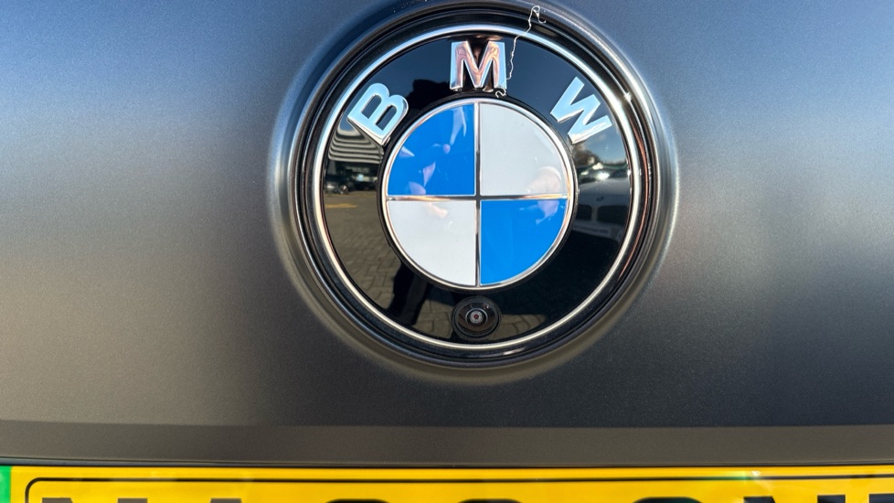 BMW iX 300kW xDrive45 Sport 101kWh 5dr Auto [Skylounge] Electric Estate - Image 40