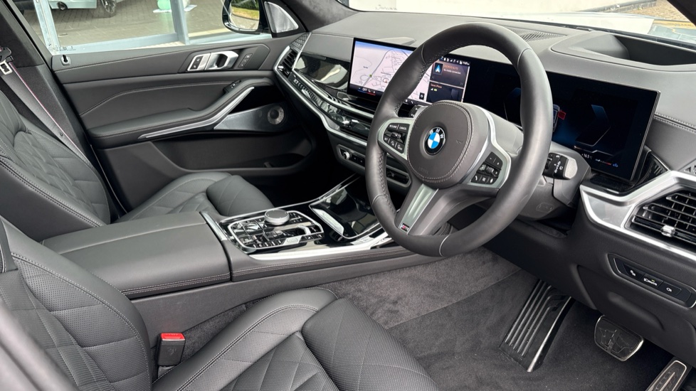BMW X7 xDrive40i MHT M Sport 5dr Step Auto Petrol Estate - Image 6