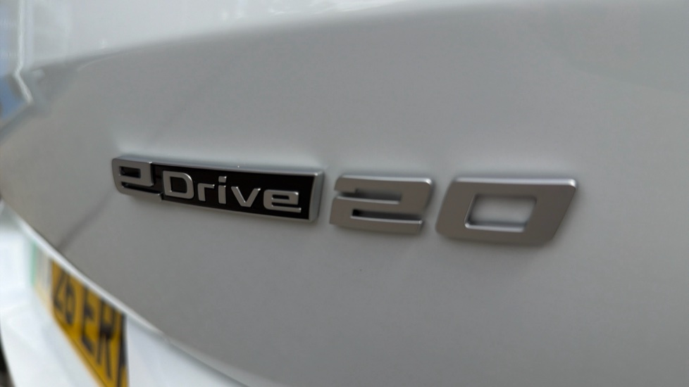 BMW iX2 150kW eDrive20 M Sport 65kWh 5dr Auto [Tech/Pro] Electric Hatchback - Image 31
