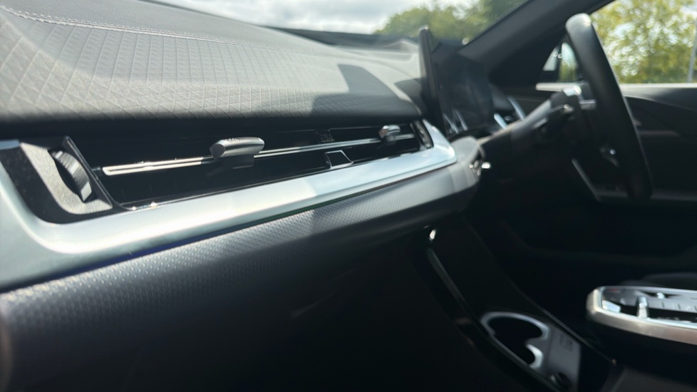 BMW iX2 150kW eDrive20 M Sport 65kWh 5dr Auto [Tech/Pro] Electric Hatchback - Image 40