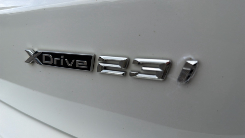 BMW X1 xDrive 23i MHT xLine 5dr Step Auto Petrol Estate - Image 30