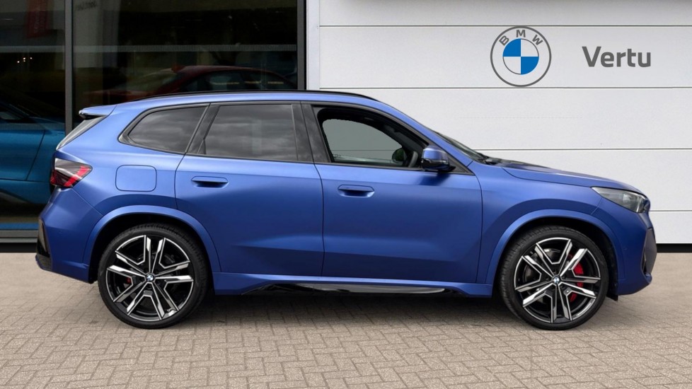 BMW iX1 150kW eDrive20 M Sport 65kWh 5dr Auto [Tech/Pro] Electric Estate - Image 3