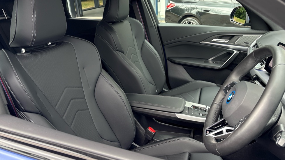 BMW iX1 150kW eDrive20 M Sport 65kWh 5dr Auto [Tech/Pro] Electric Estate - Image 11