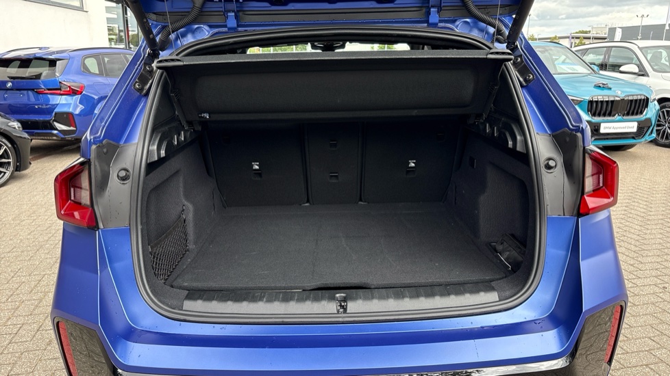 BMW iX1 150kW eDrive20 M Sport 65kWh 5dr Auto [Tech/Pro] Electric Estate - Image 13