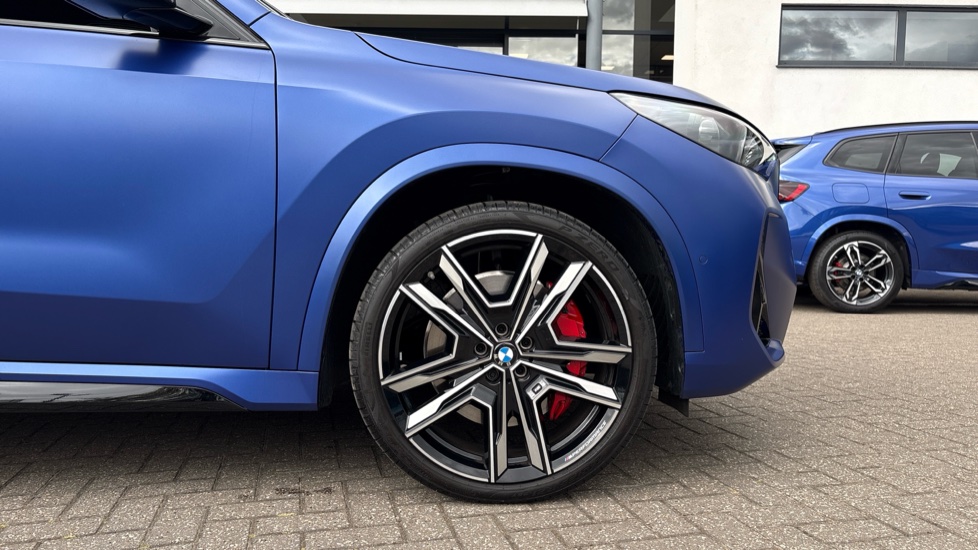 BMW iX1 150kW eDrive20 M Sport 65kWh 5dr Auto [Tech/Pro] Electric Estate - Image 14