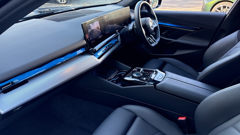 BMW 5 Series 520i M Sport 4dr Auto Petrol Saloon - Image 7