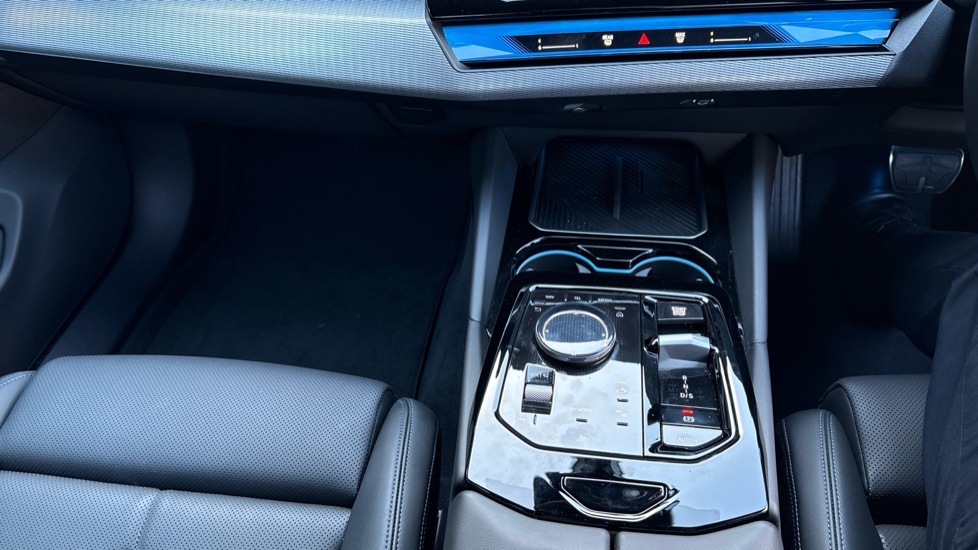BMW 5 Series 520i M Sport 4dr Auto Petrol Saloon - Image 10