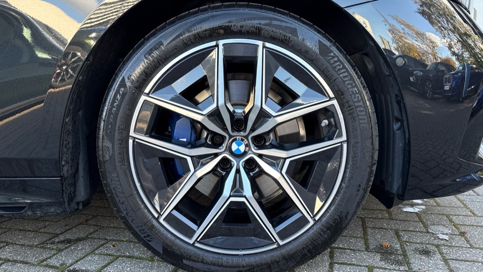 BMW 5 Series 520i M Sport 4dr Auto Petrol Saloon - Image 14