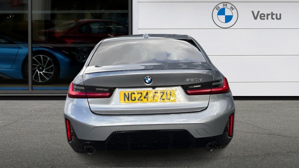 BMW 3 Series 320d MHT M Sport 5dr Step Auto [Pro Pack] Diesel Estate - Image 15