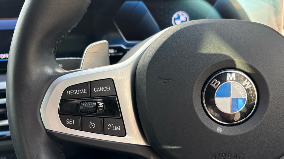 BMW 3 Series 320d MHT M Sport 5dr Step Auto [Pro Pack] Diesel Estate - Image 17
