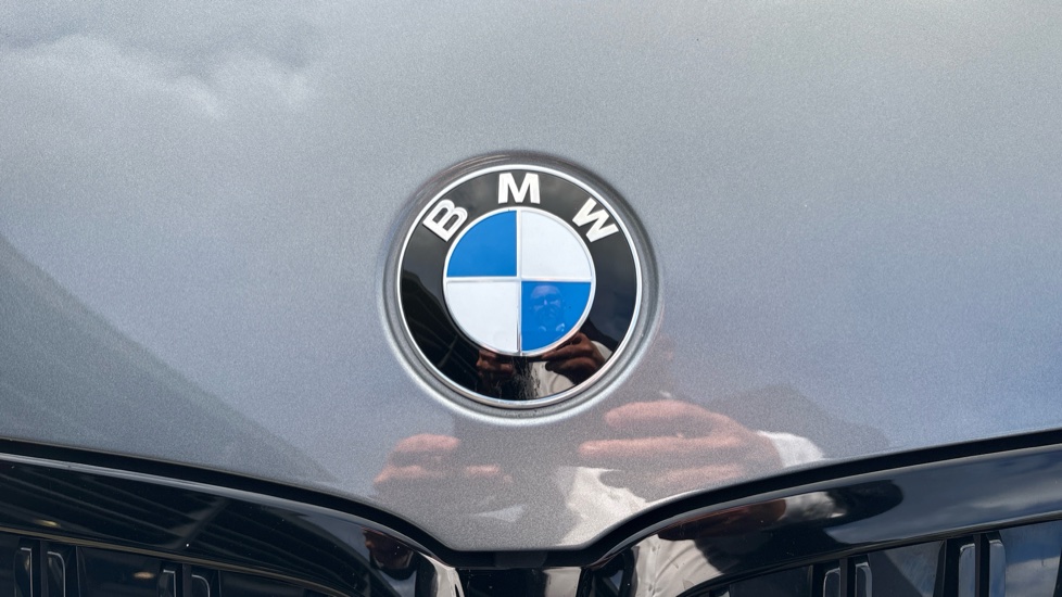 BMW 3 Series 320d MHT M Sport 5dr Step Auto [Pro Pack] Diesel Estate - Image 45