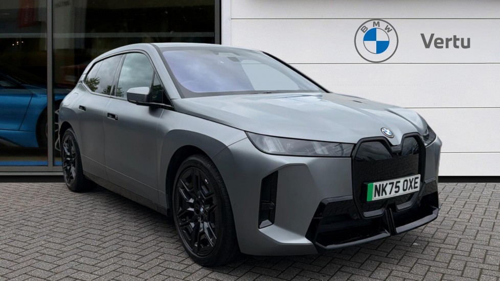 BMW iX 300kW xDrive45 M Sport 101kWh 5dr Auto [Tech] Electric Estate - Image 1