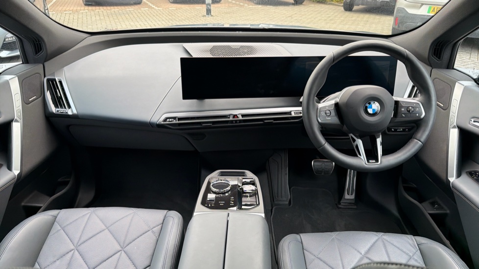 BMW iX 300kW xDrive45 M Sport 101kWh 5dr Auto [Tech] Electric Estate - Image 4
