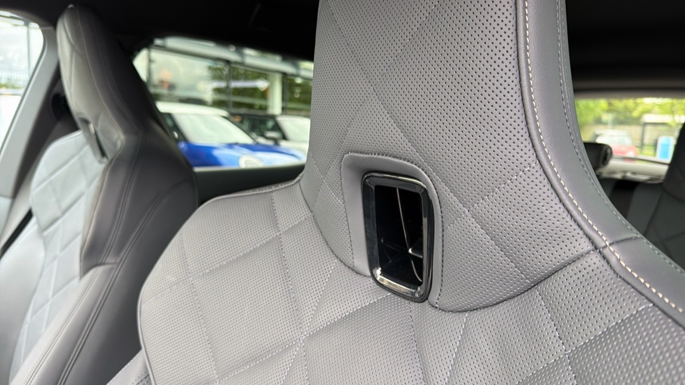 BMW iX 300kW xDrive45 M Sport 101kWh 5dr Auto [Tech] Electric Estate - Image 35