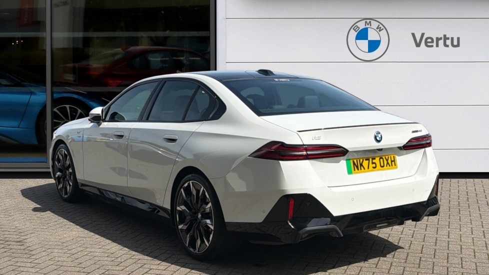 BMW i5 250kW eDrive40 M Sport Pro 84kWh 4dr Auto [Tech+] Electric Saloon - Image 2