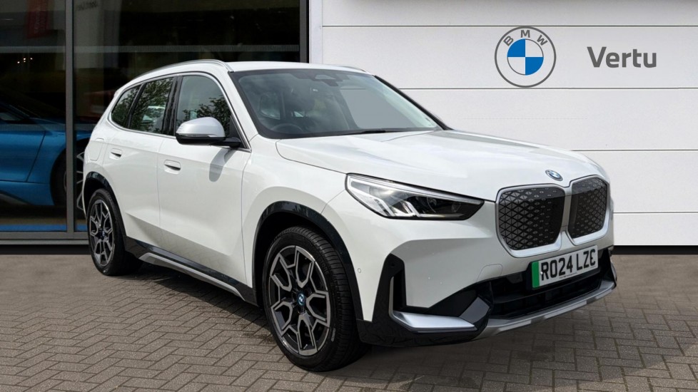 BMW iX1 230kW xDrive30 xLine 65kWh 5dr Auto Electric Estate - Image 1