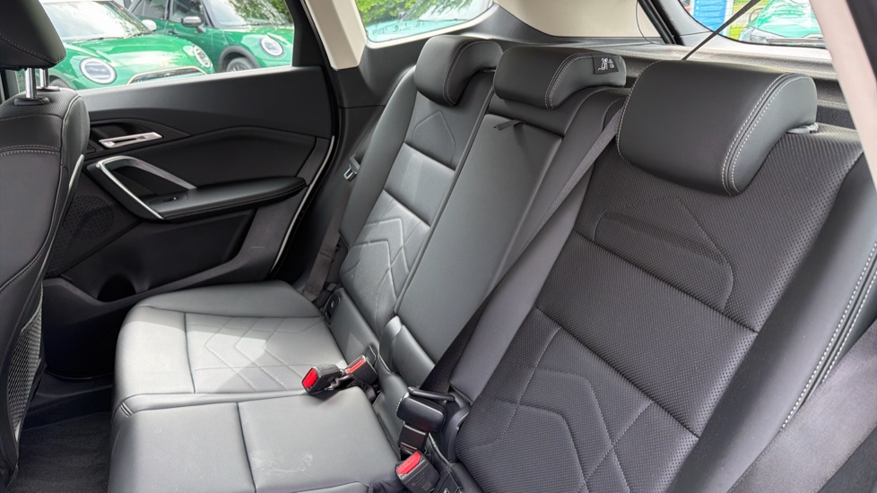 BMW iX1 230kW xDrive30 xLine 65kWh 5dr Auto Electric Estate - Image 12