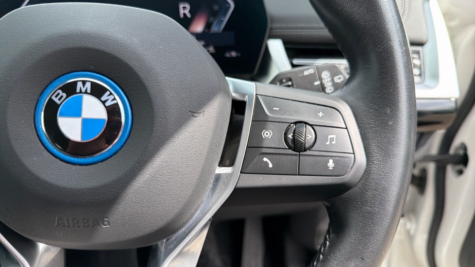 BMW iX1 230kW xDrive30 xLine 65kWh 5dr Auto Electric Estate - Image 18