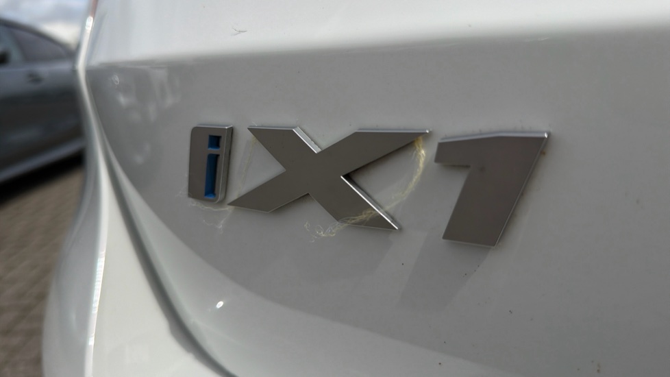 BMW iX1 230kW xDrive30 xLine 65kWh 5dr Auto Electric Estate - Image 30